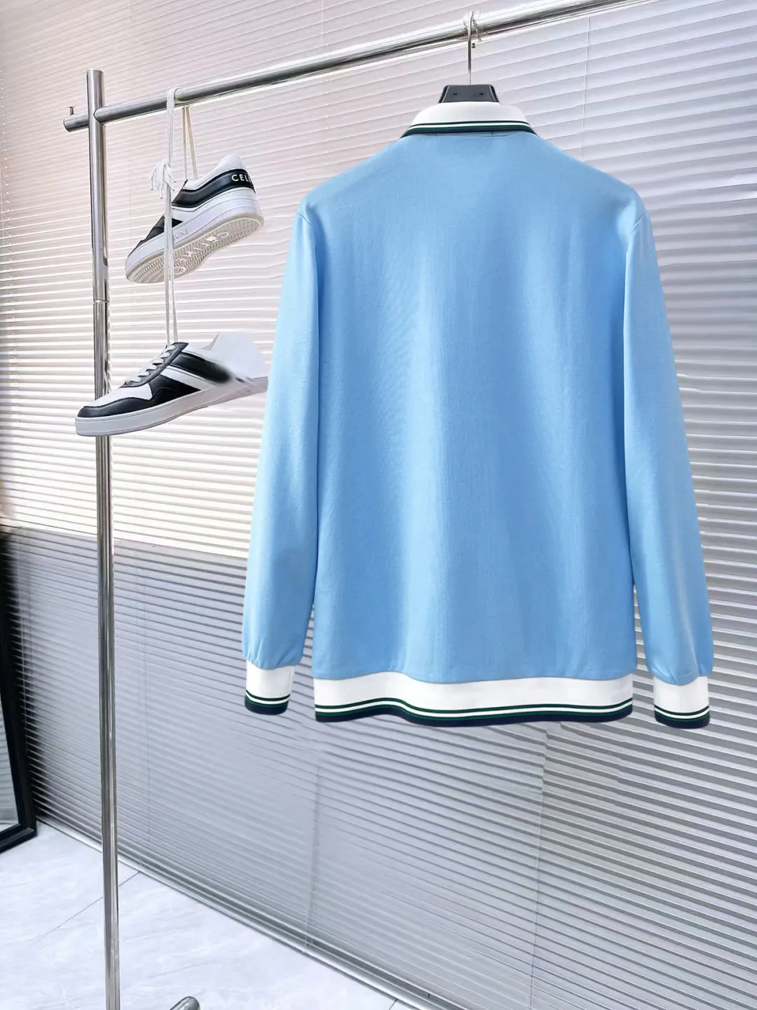 Casablanca New Arrival long-sleeved Polo shirt, original fabric, official Same Style, made of pure cotton pique fabric, custom-made in the same vat, feels very comfortable and smooth, very wide and stylish, produced by a first-line brand Factory, imported Behringer embroidery machine, embroidery is full and textured, collar and collar ribs are woven with imported yarn, will not deform after long-term wear, the most New Arrival style in autumn and winter, fashionable and individual, super Versatile and good-looking Very suitable for both men and women. A must-have item for everyone. Size: M-XXXL